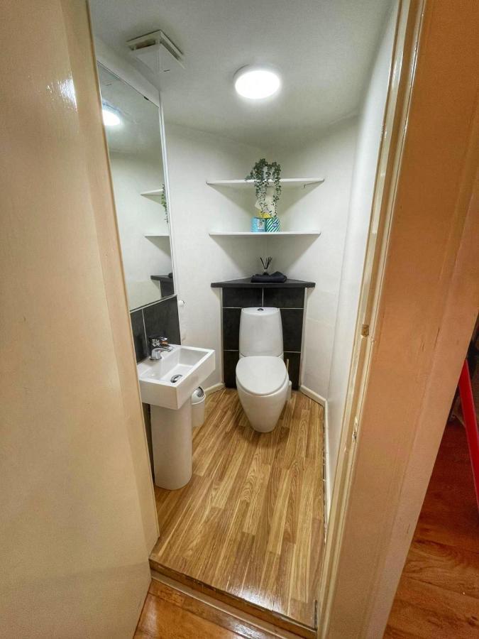 1 Bed Apartment เอดินบะระ ภายนอก รูปภาพ